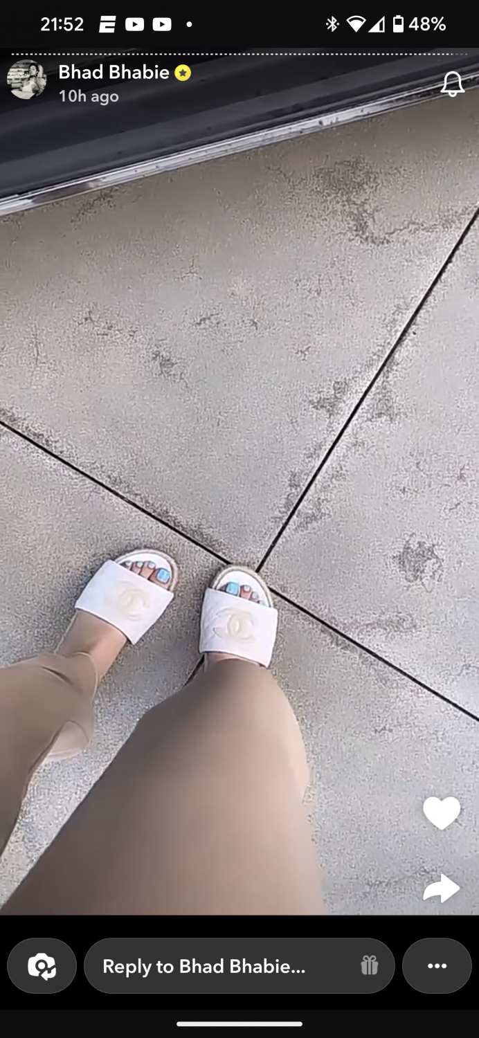 Bhad Bhabie feet and ass Collection from Private snap ( Gonna keep...