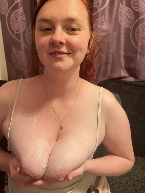 Chubby British teen Becki #FEjsUvRP