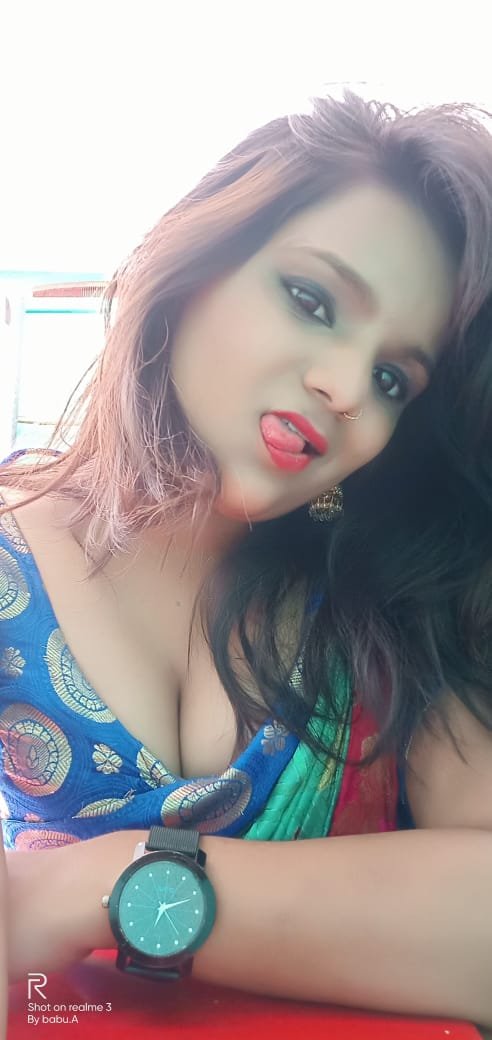 Housewife Nude #ZF5llnJY