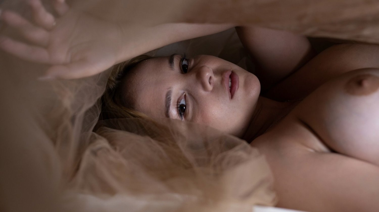 18 YR OLD SPICY PHOTO SHOOT *LEAKED* #ct8kfuqJ