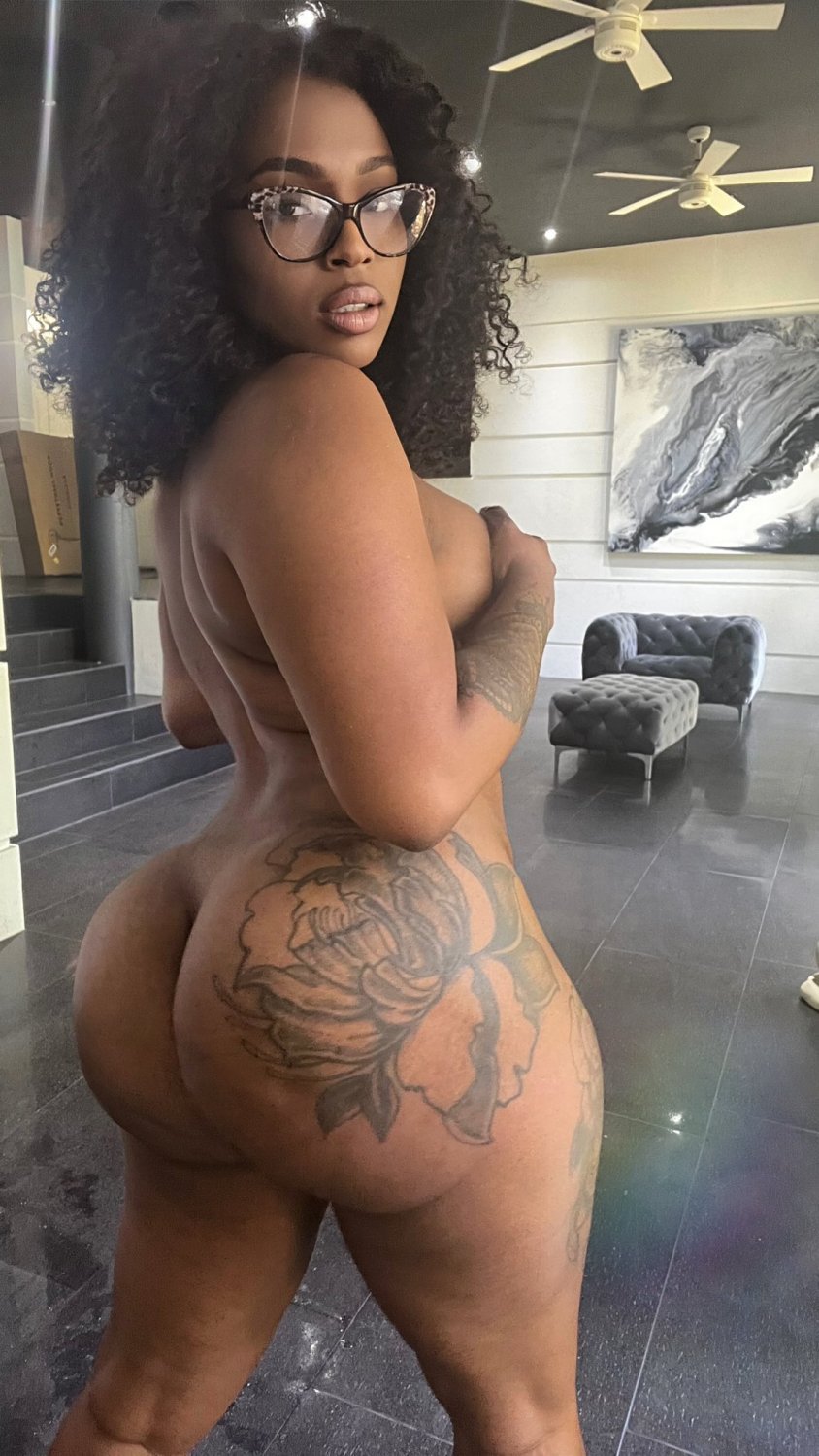 Sabrina Brazilian Thot #ydr5FFIT
