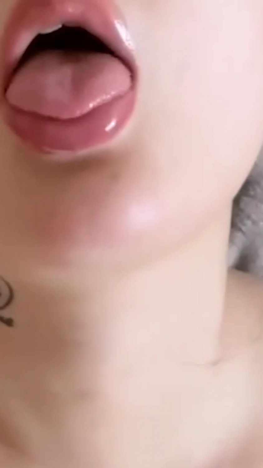 Asian Girl Tongue Play #Ad4B8sml