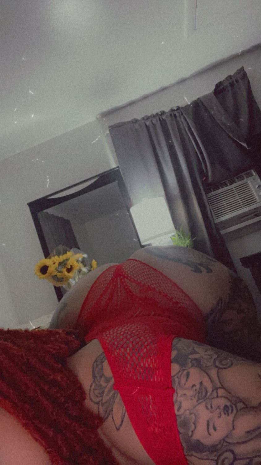 Sexy Tatted Redbone Thot #W6hmq6Lu