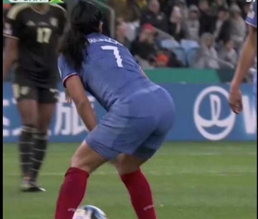 Sakina Karchaoui #7WEH87uW