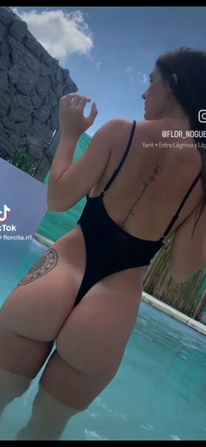 Tremendo culo de la pendeja argentina Flor_Nogues. Disfruten!! #N0QJ4EFu