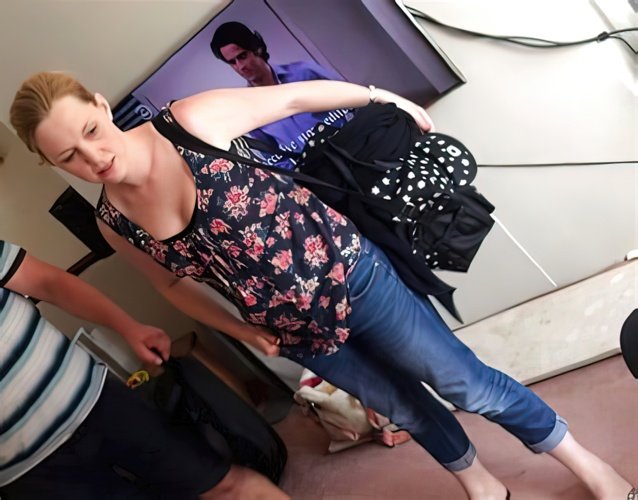 Naked MILF Carrie #yCZlUU8y